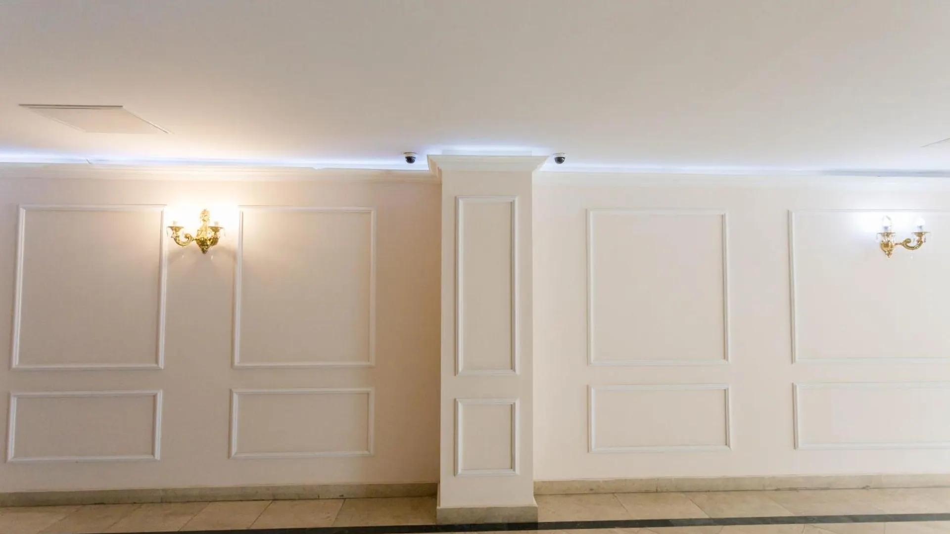 5Bd-5Bth Apartment In Tbilisi City Center 0*,  Georgien