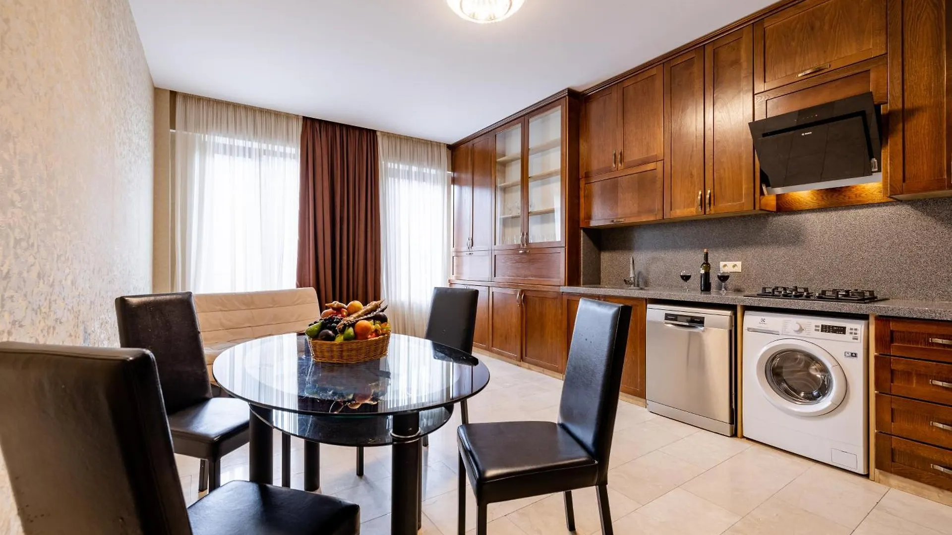 5Bd-5Bth Apartment In Tbilisi City Center