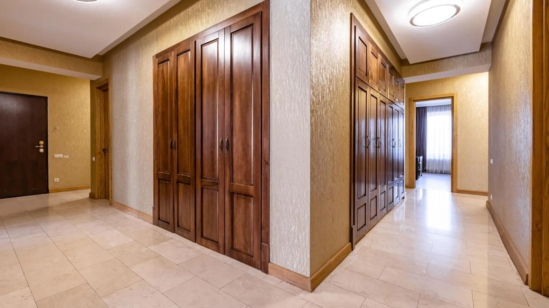 5Bd-5Bth Apartment In Tbilisi City Center