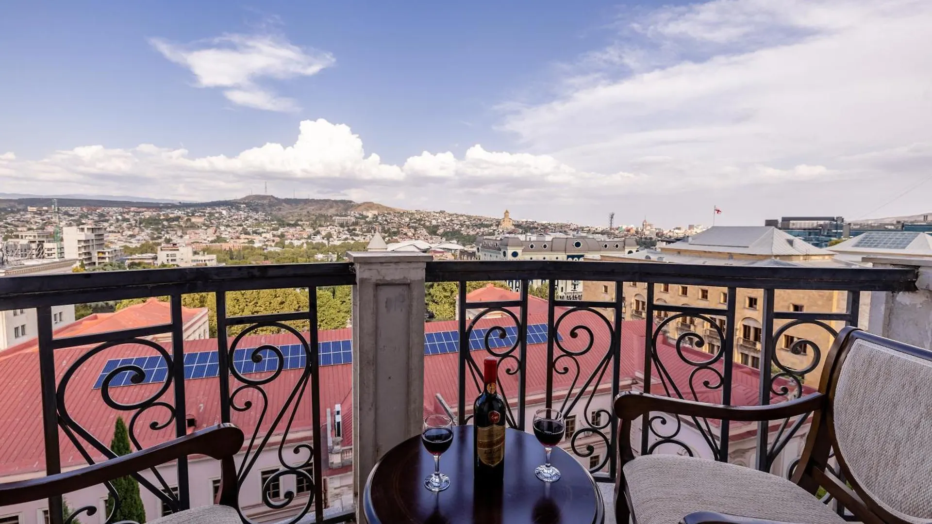 5Bd-5Bth Apartment In Tbilisi City Center 0*,